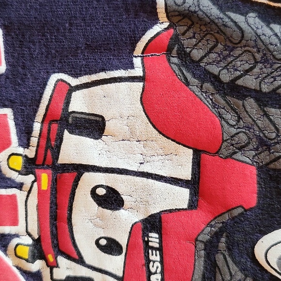 Case "I do my own stunts" navy blue short sleeved tee shirt - Picture 4 of 4